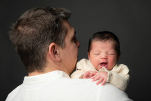 photo naissance bébé et papa