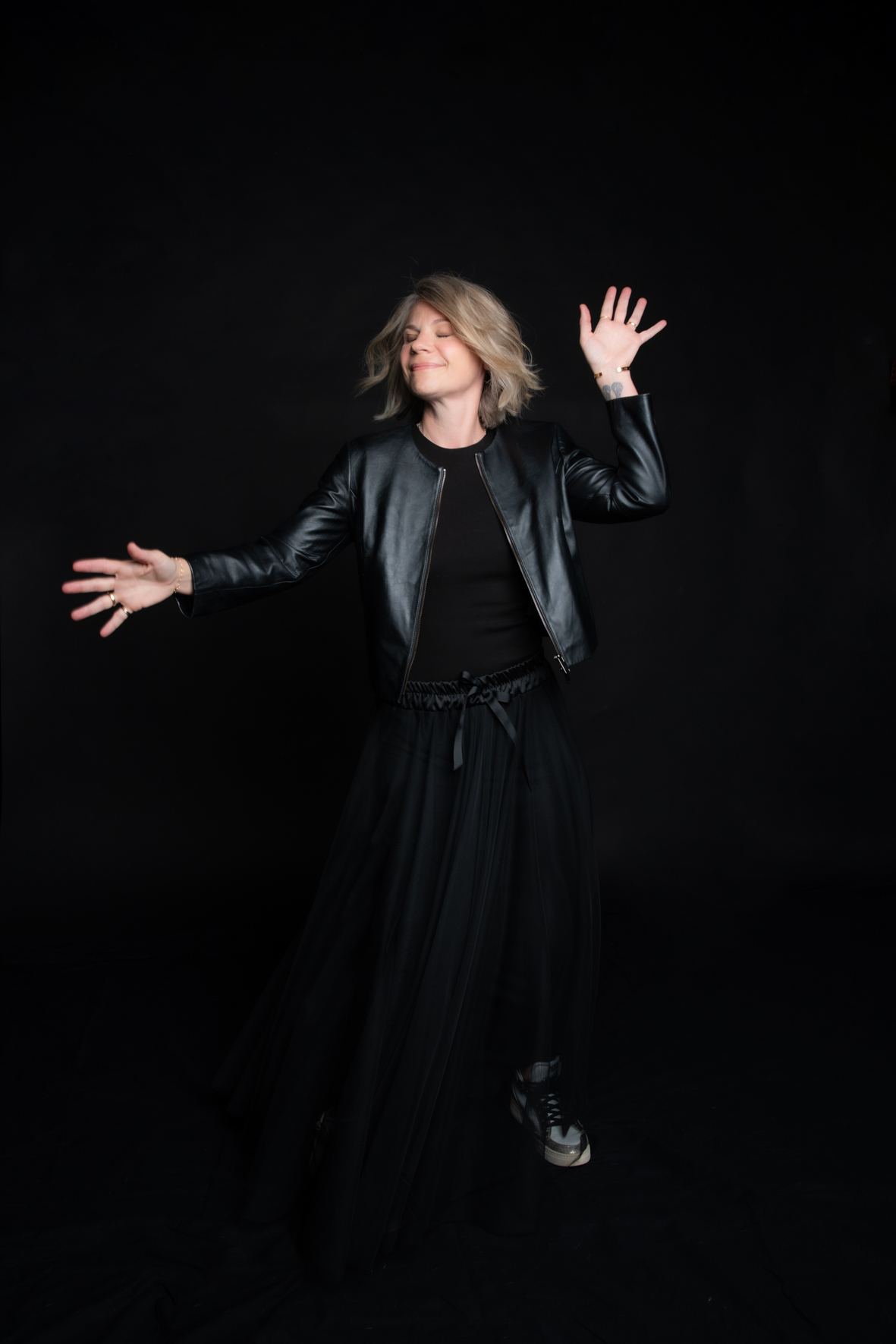 cecile cayon-celine-black ones-lyon-65